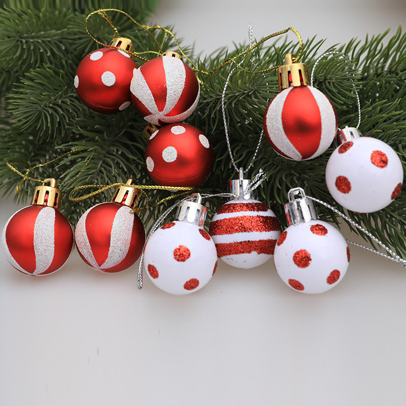 Christmas tree pendant ornament Santa and reindeer