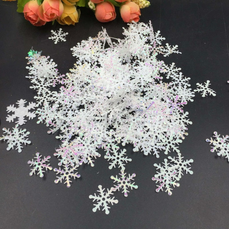 200PCS Artificial Snowflake Ornaments - 3cm Christmas Tree & Home Decorations