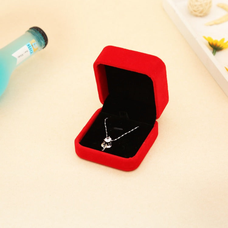 Velvet Jewelry Box – Elegant Packaging & Storage Case for Rings, Earrings & Necklaces
